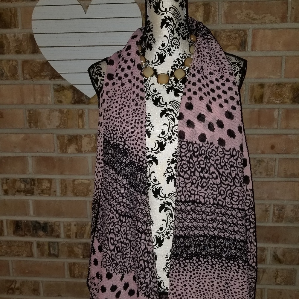 Awesome shawl...light weight!